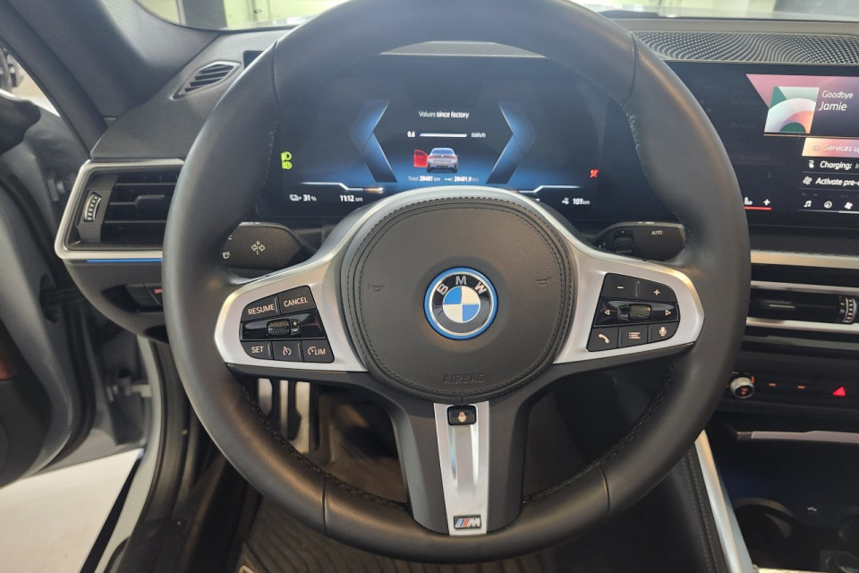 2024 BMW i4 - Image 15