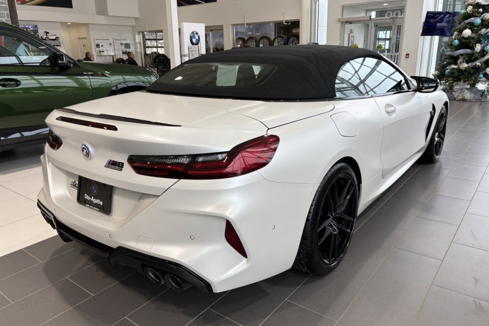 2023 BMW M8 - Image 12