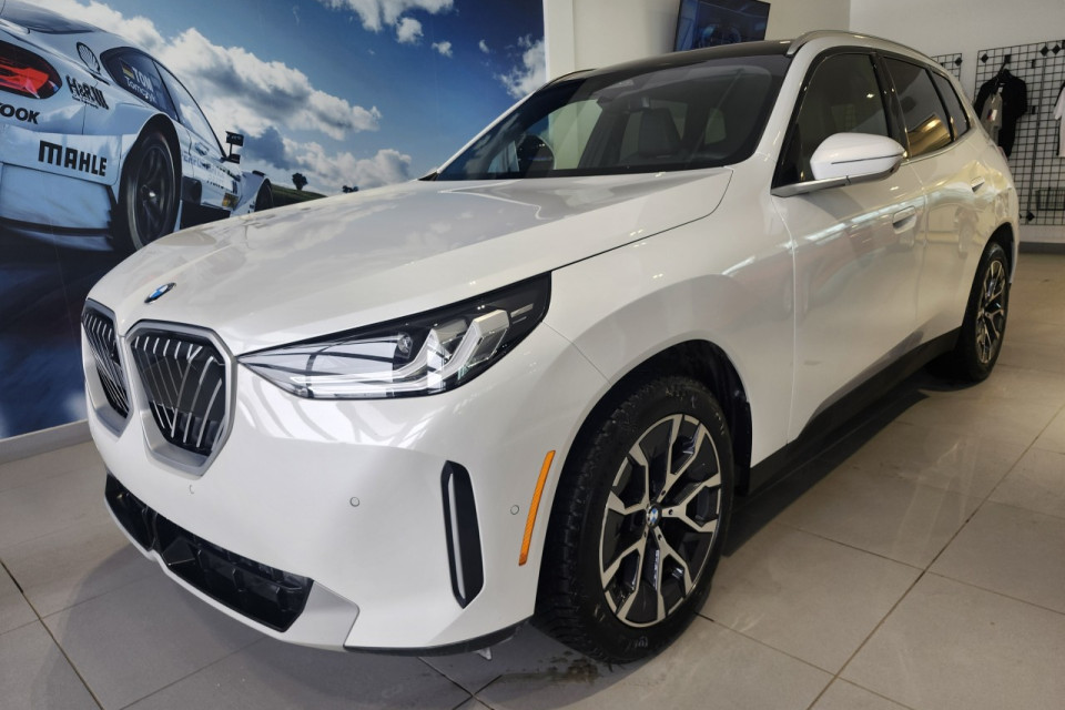 2025 BMW X3 - Image 1