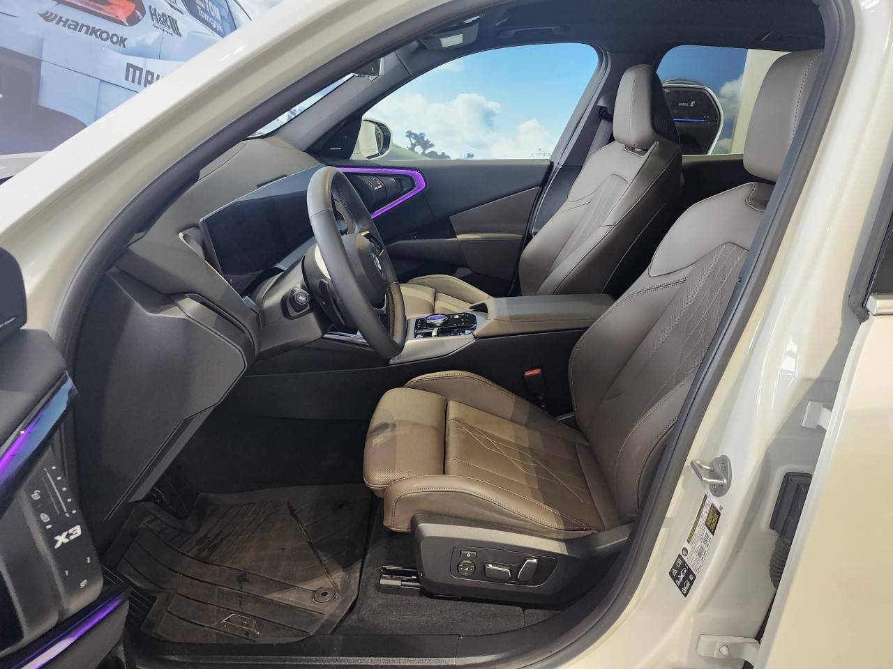 2025 BMW X3 - Image 12