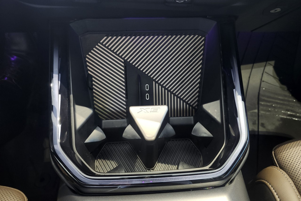 2025 BMW X3 - Image 21