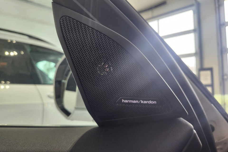 2025 BMW X3 - Image 22