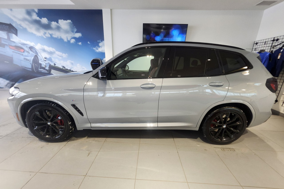 2024 BMW X3 - Image 2