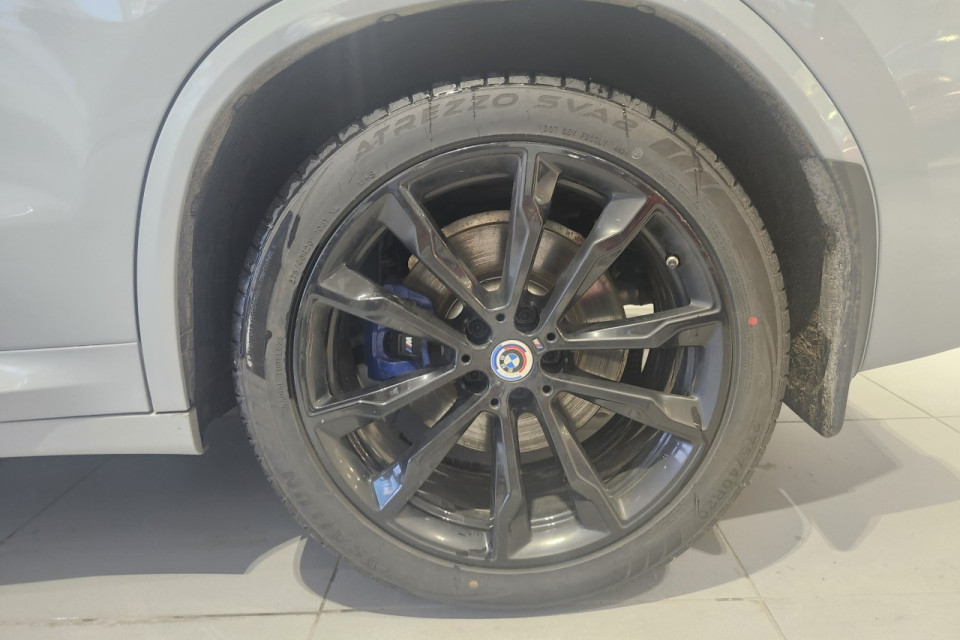 2023 BMW X3 - Image 3
