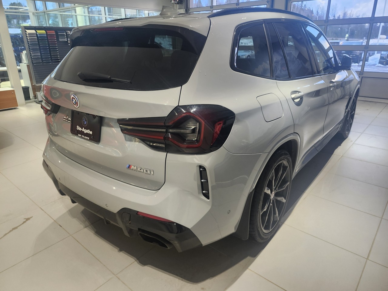 2023 BMW X3 - Image 8