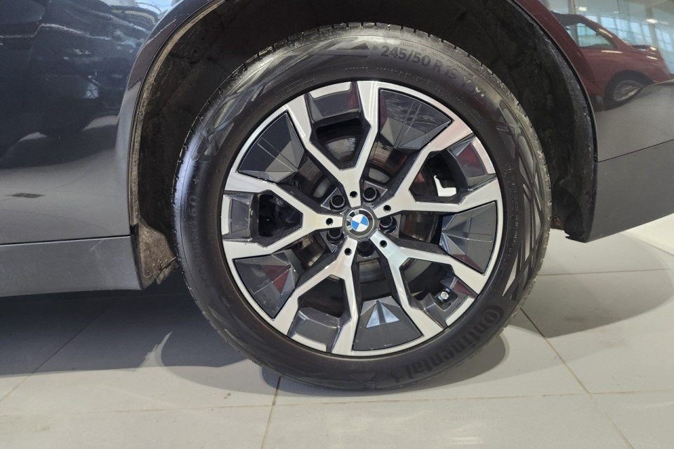 2025 BMW X3 - Image 4