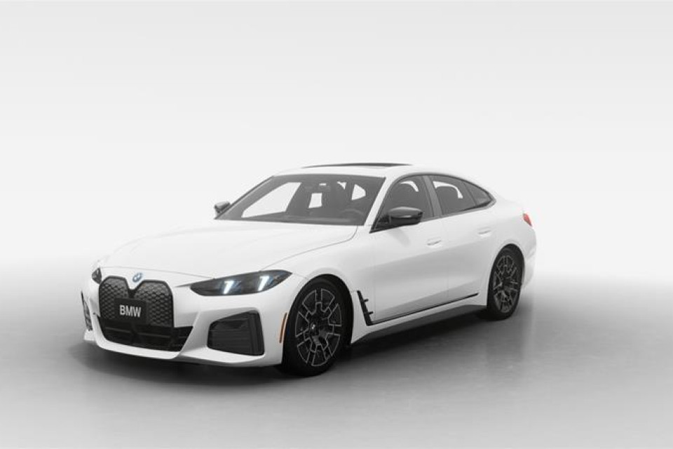 2025 BMW i4 - Image 1