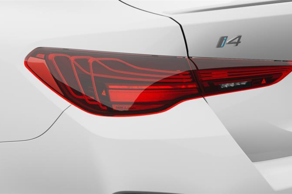 2025 BMW i4 - Image 2