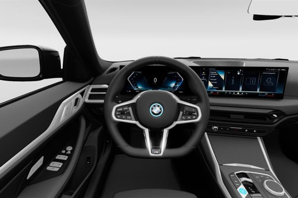 2025 BMW i4 - Image 12