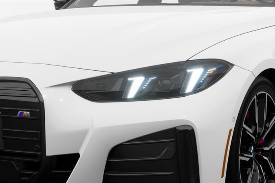 2025 BMW i4 - Image 6