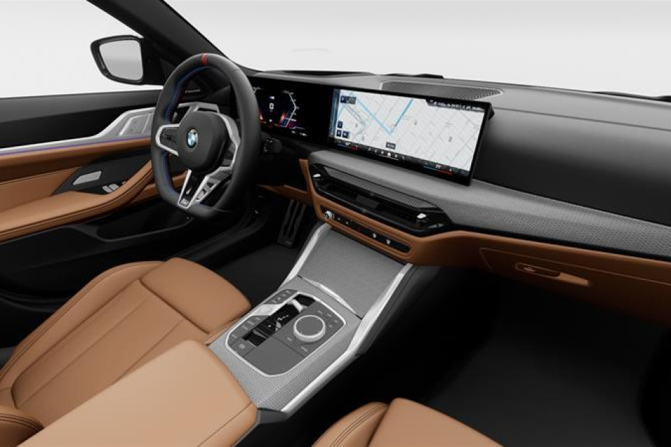 2025 BMW i4 - Image 14