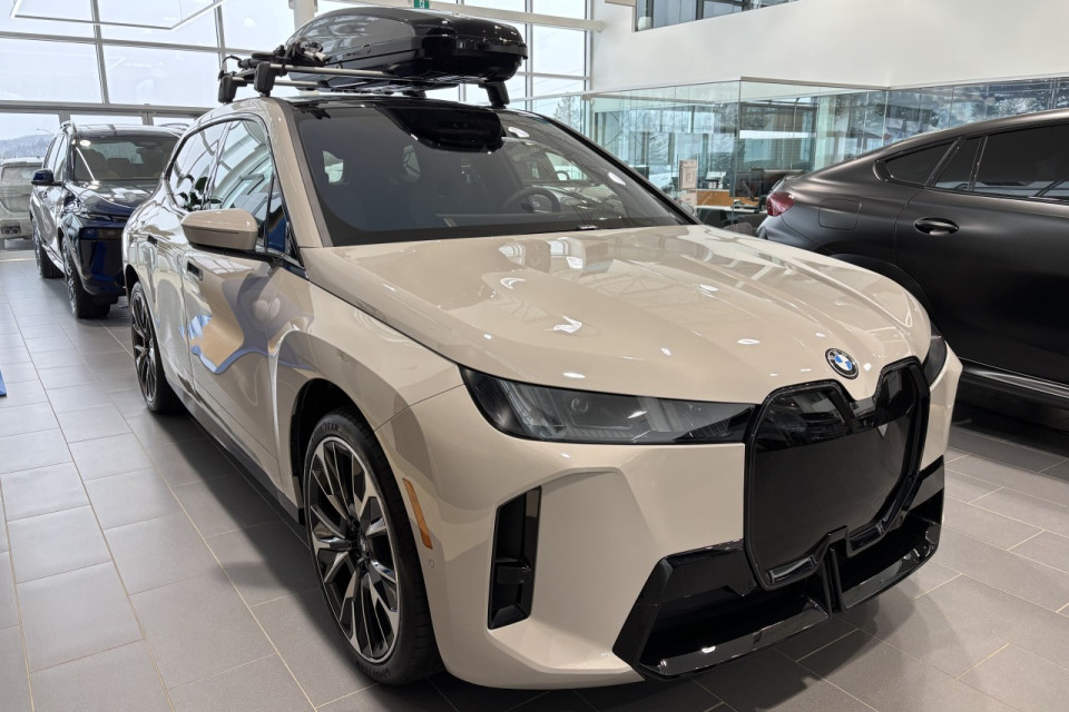 2026 BMW iX - Image 9