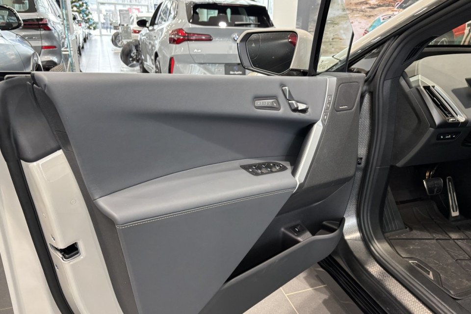 2026 BMW iX - Image 12