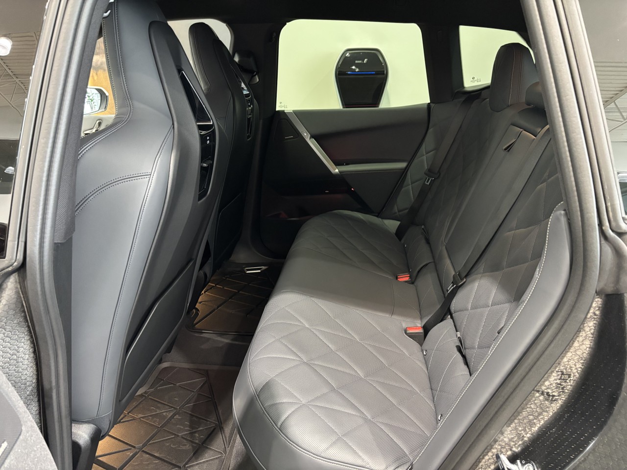 2026 BMW iX - Image 13