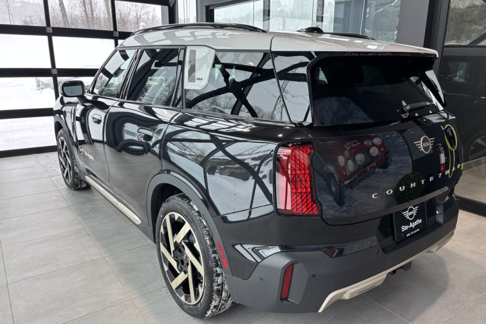 2025 MINI Countryman - Image 5
