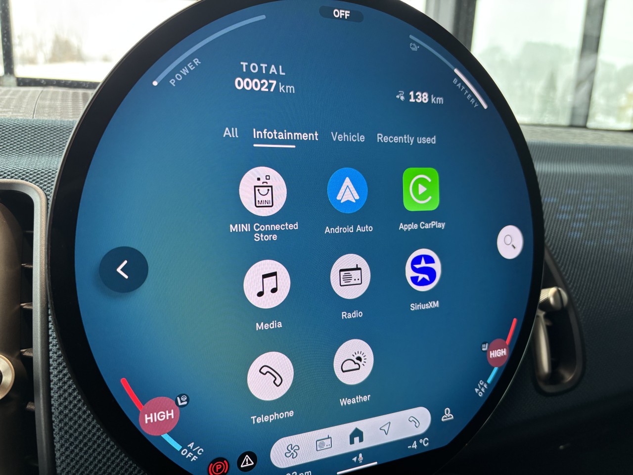 2025 MINI Countryman - Image 19