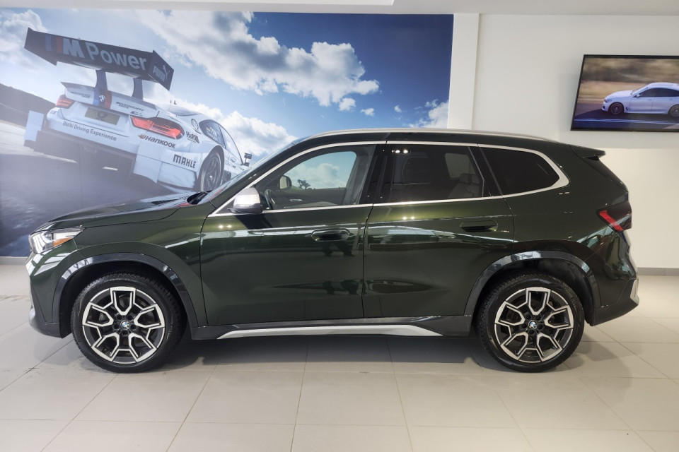 2023 BMW X1 - Image 2