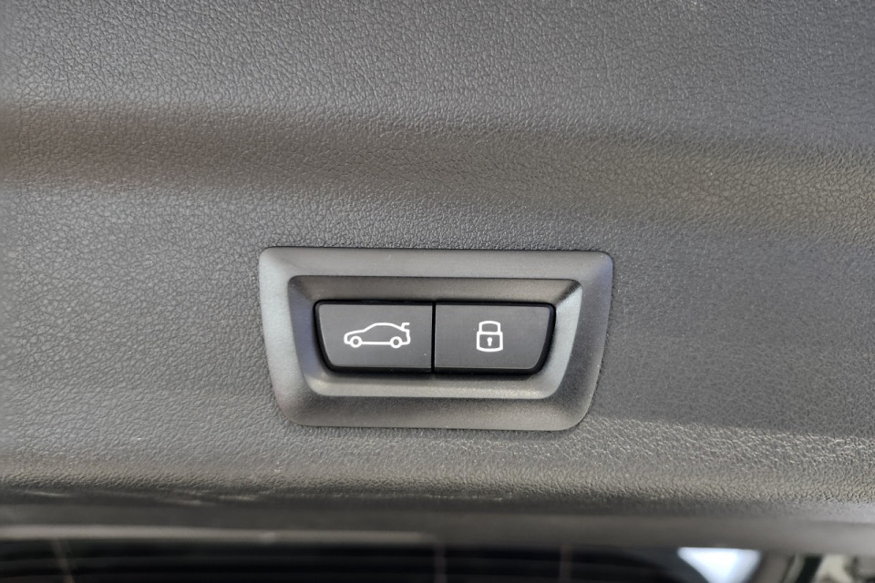 2023 BMW X1 - Image 5