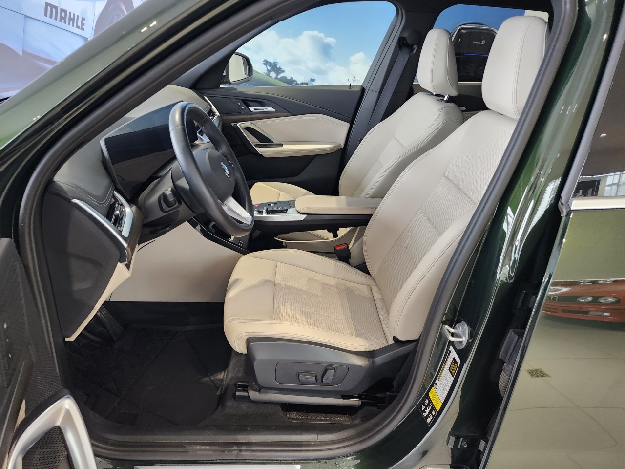 2023 BMW X1 - Image 11