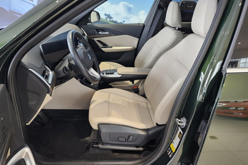 2023 BMW X1 - Image 11