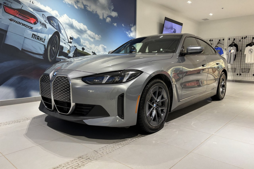 2025 BMW i4 - Image 1