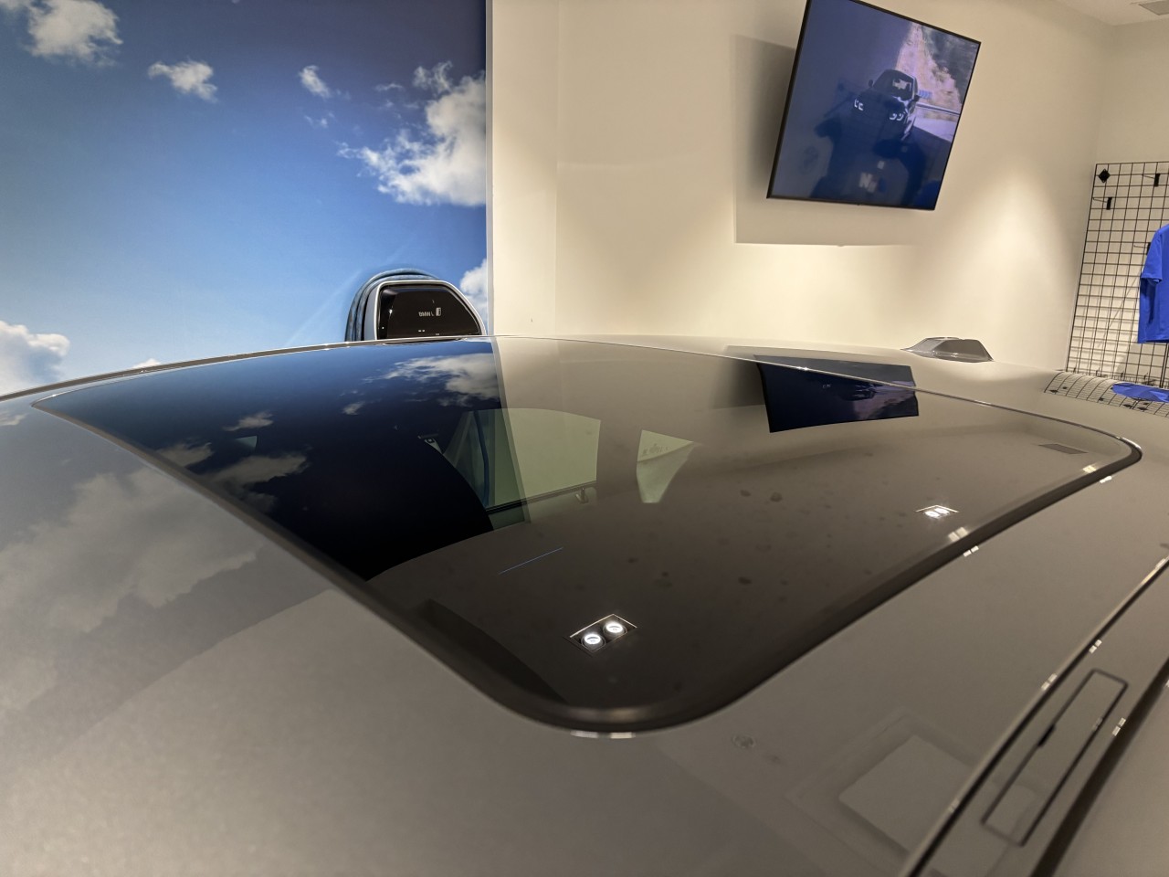 2025 BMW i4 - Image 13