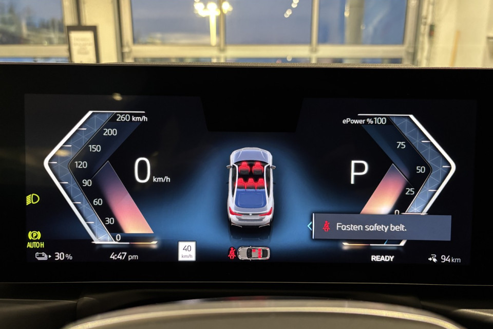 2025 BMW i4 - Image 15