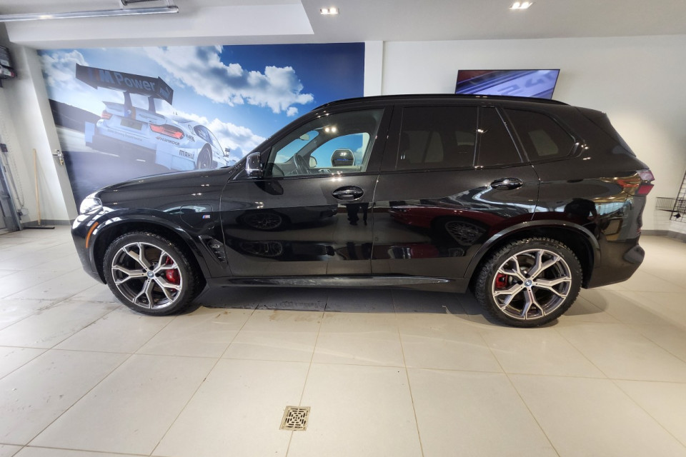 2024 BMW X5 - Image 2