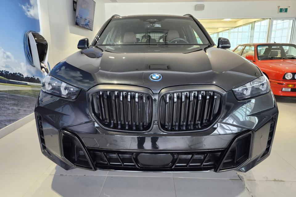 2024 BMW X5 - Image 9