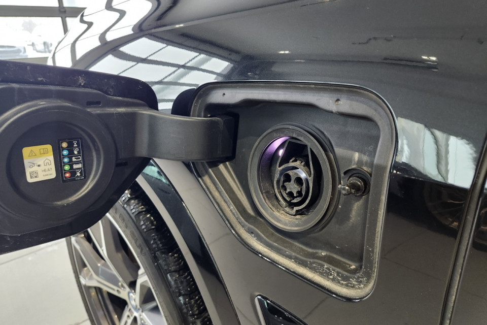 2024 BMW X5 - Image 24