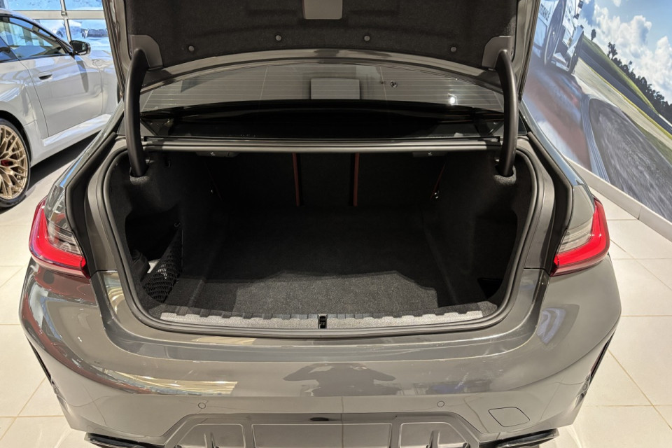 2024 BMW Série 3 - Image 6