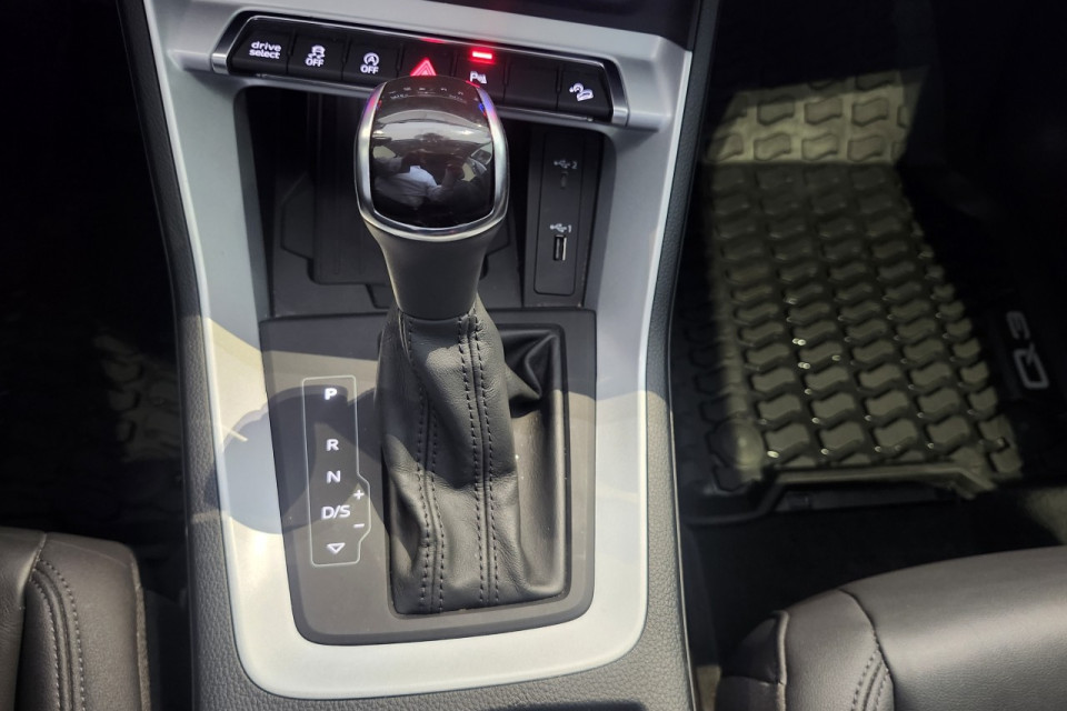 2021 Audi Q3 - Image 21