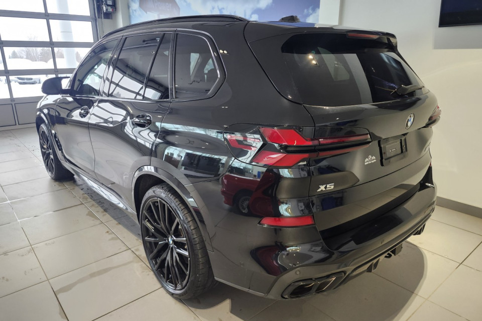 2025 BMW X5 - Image 4