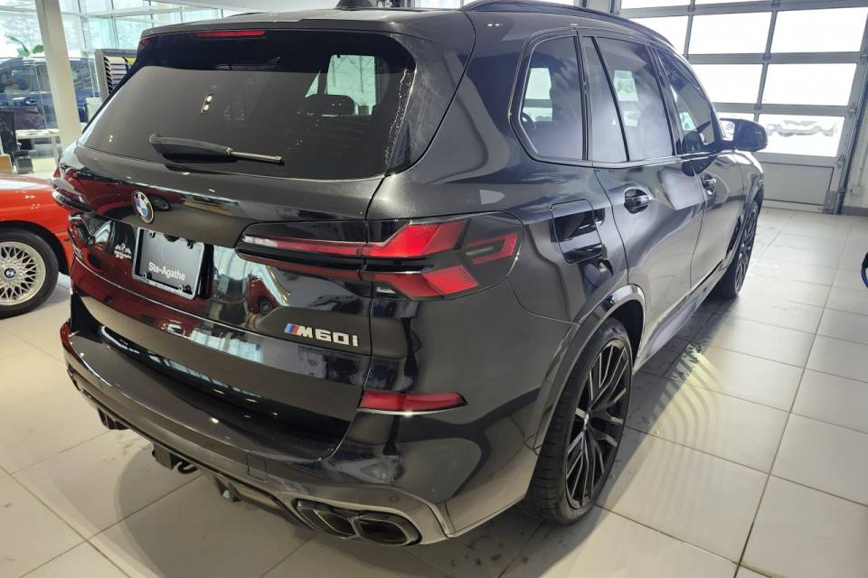 2025 BMW X5 - Image 8