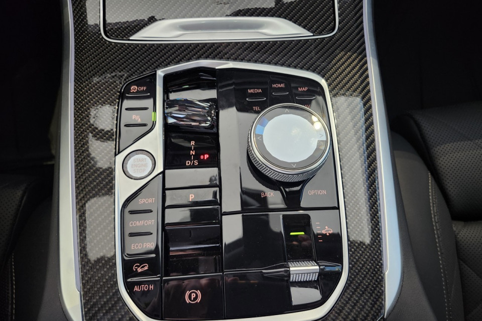 2025 BMW X5 - Image 22