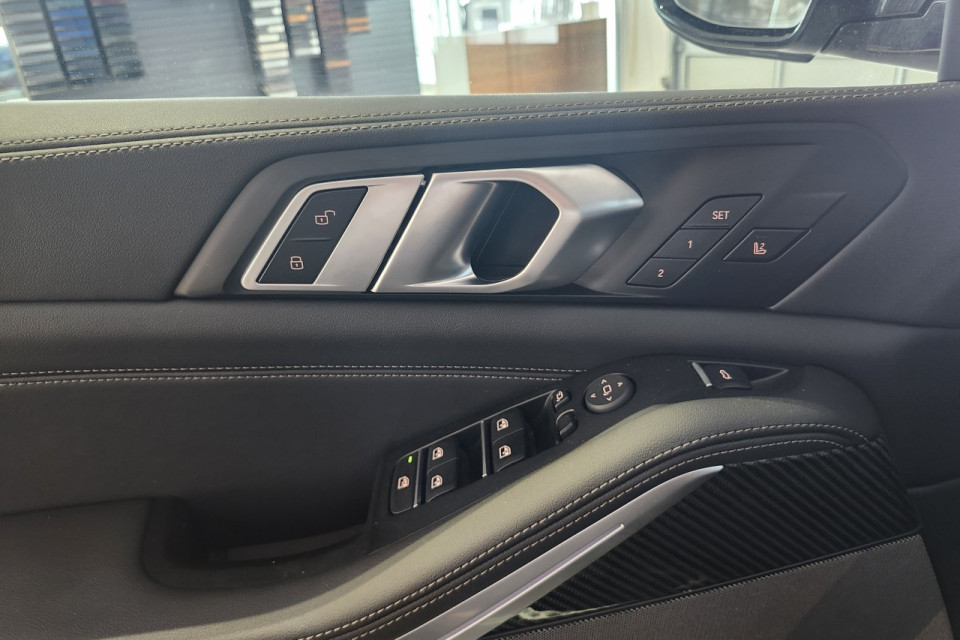 2025 BMW X5 - Image 23