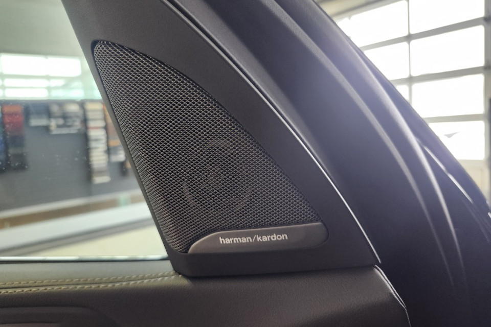 2025 BMW X5 - Image 24