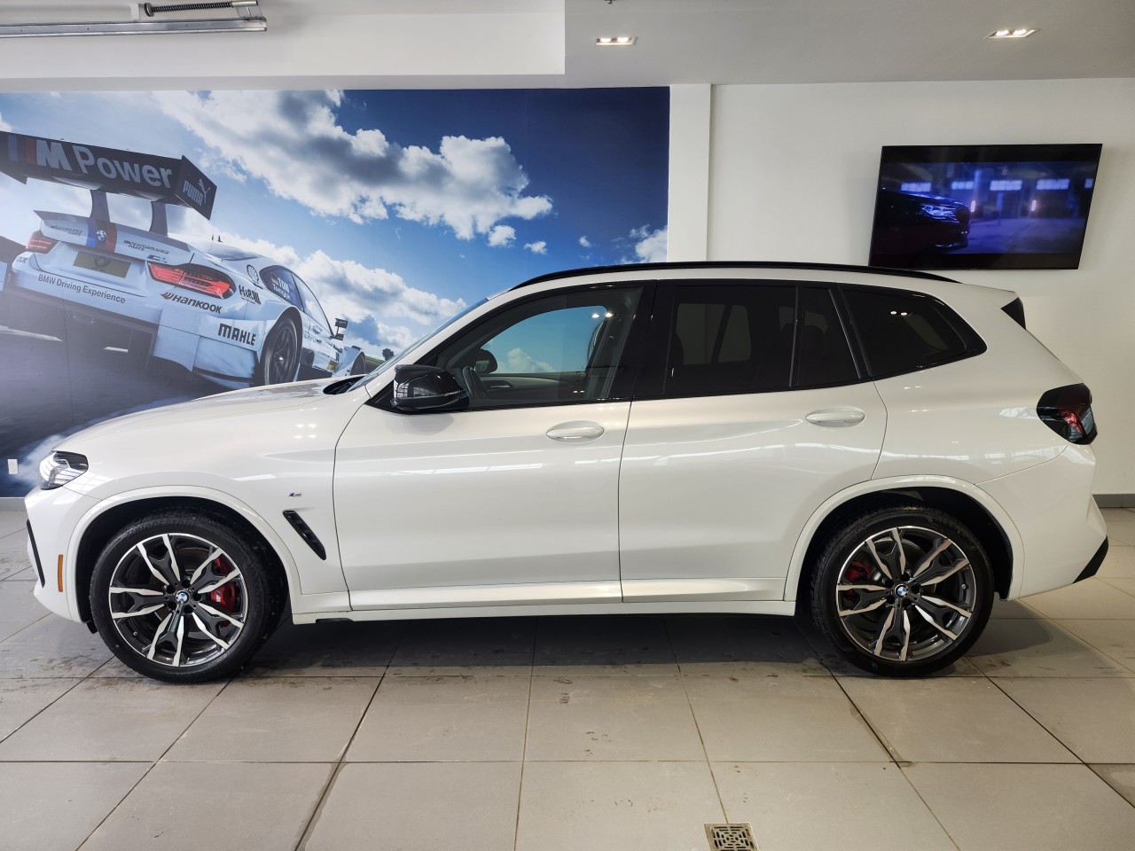 2023 BMW X3 - Image 2