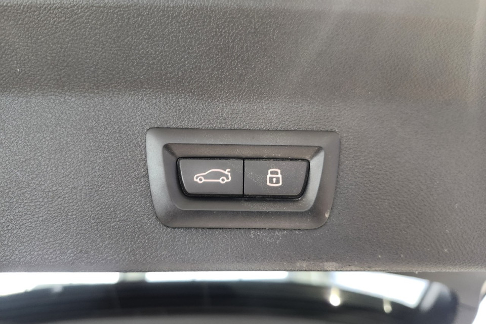 2023 BMW X3 - Image 8