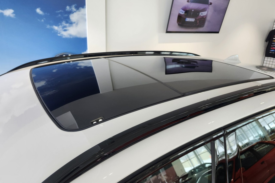 2023 BMW X3 - Image 11