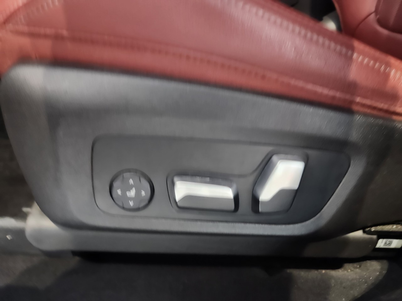 2023 BMW X3 - Image 12