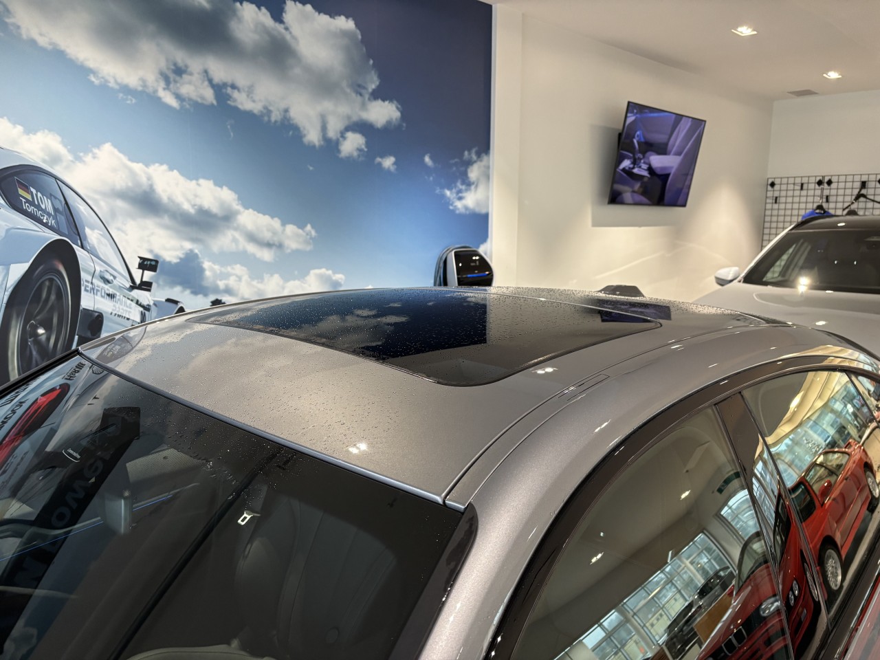 2025 BMW i4 - Image 9