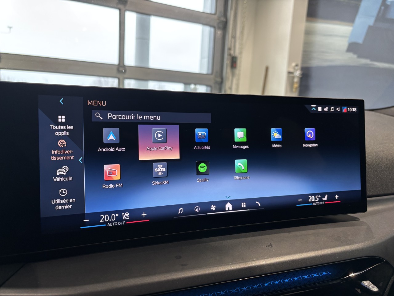 2025 BMW i4 - Image 18