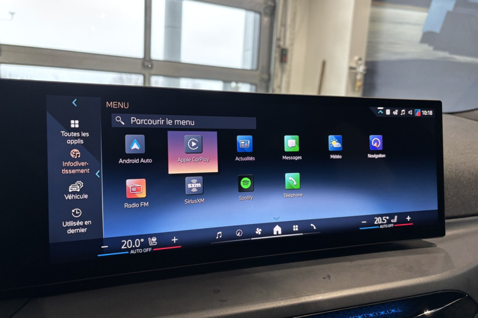 2025 BMW i4 - Image 18