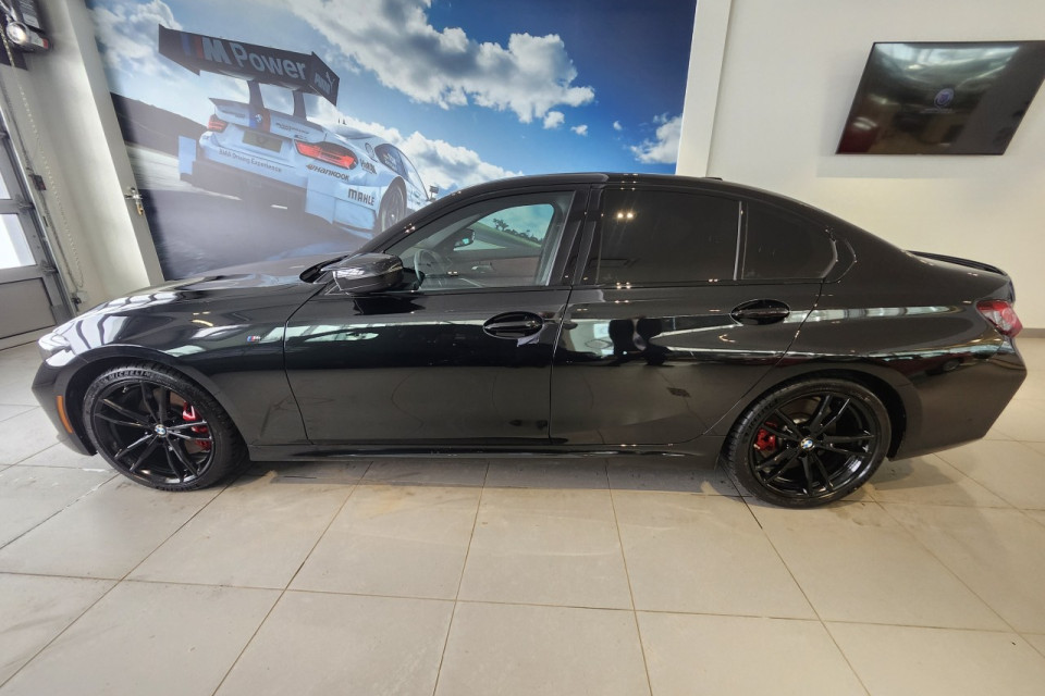 2024 BMW 3 Series - Image 2