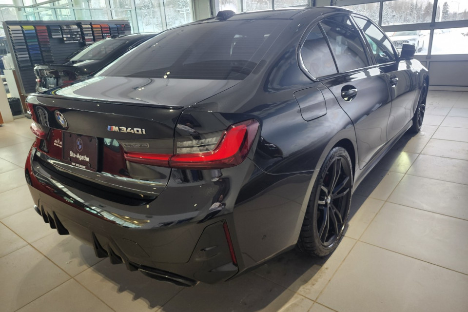 2024 BMW 3 Series - Image 8