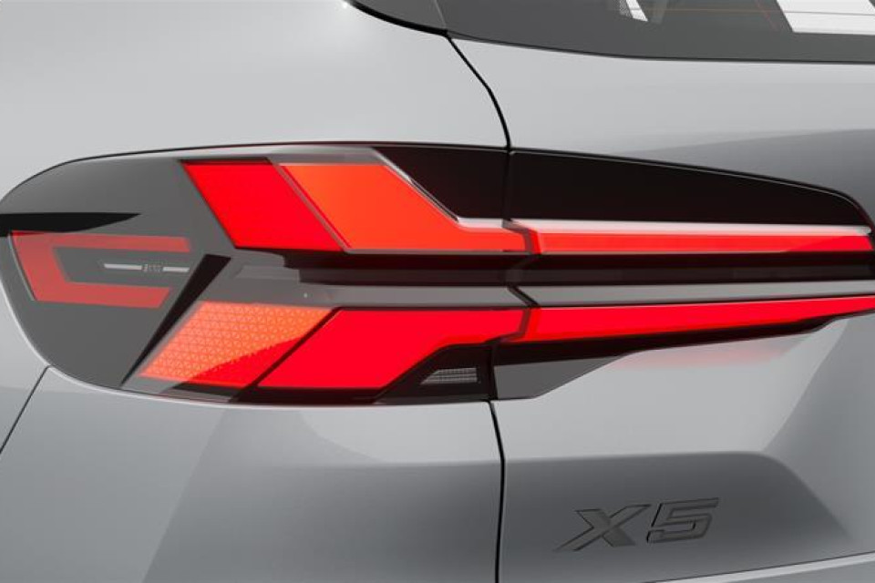 2026 BMW X5 - Image 8