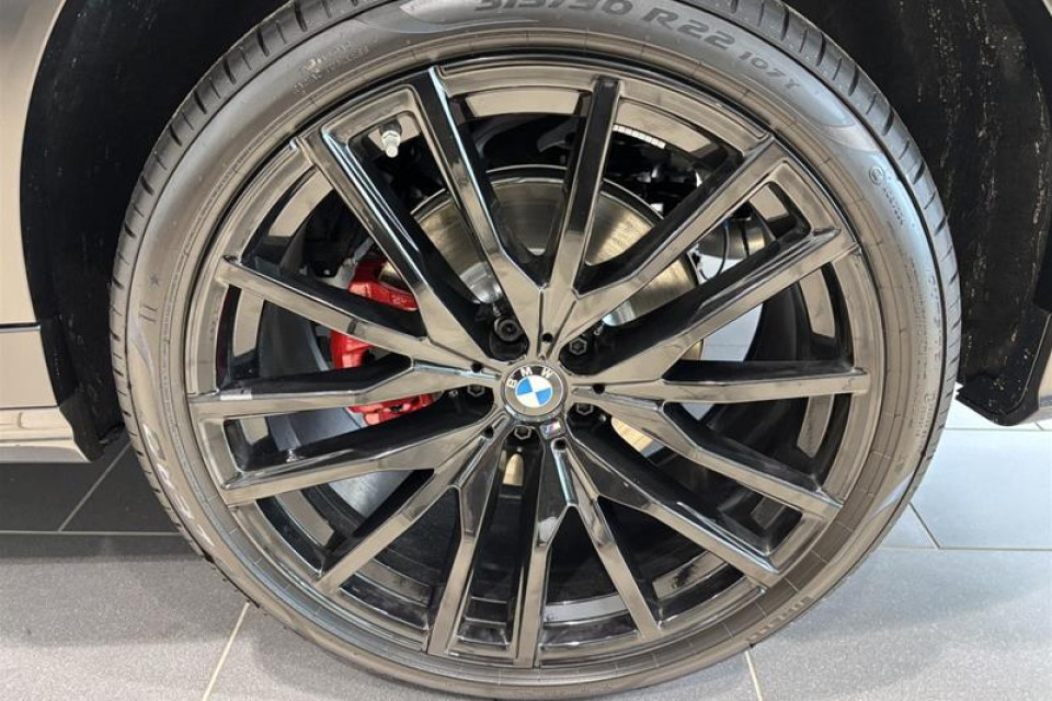 2026 BMW X6 - Image 19