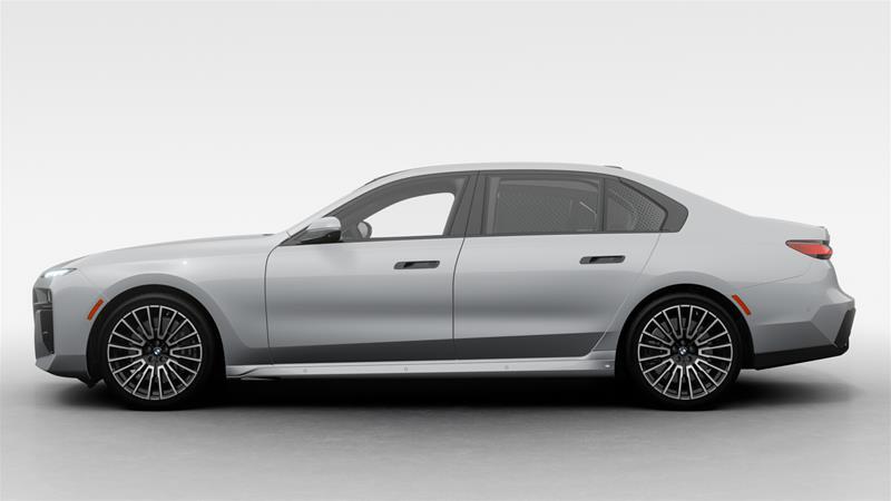 2026 BMW 760I - Image 4