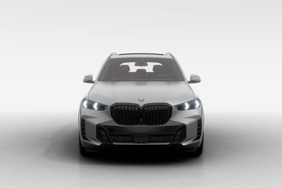 2026 BMW X5 - Image 3